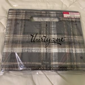 Thirty-One Fold N' File